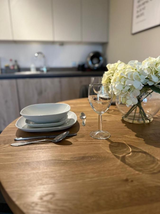Koala & Tree - Modern 1 Bed Apartment For 4 Guests In The Heart Of Cambridge - Short Lets & Serviced Accommodation Экстерьер фото